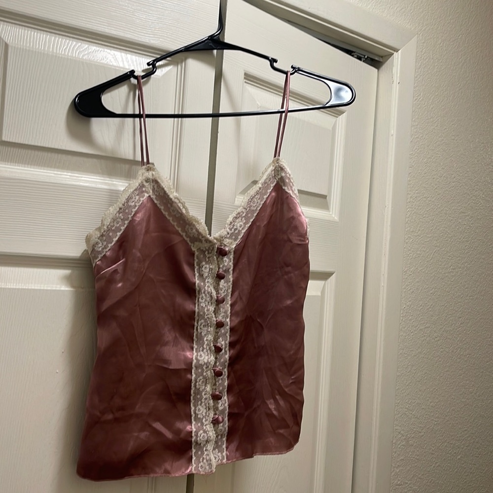 🔥🔥 Adorable silk and lace cami.